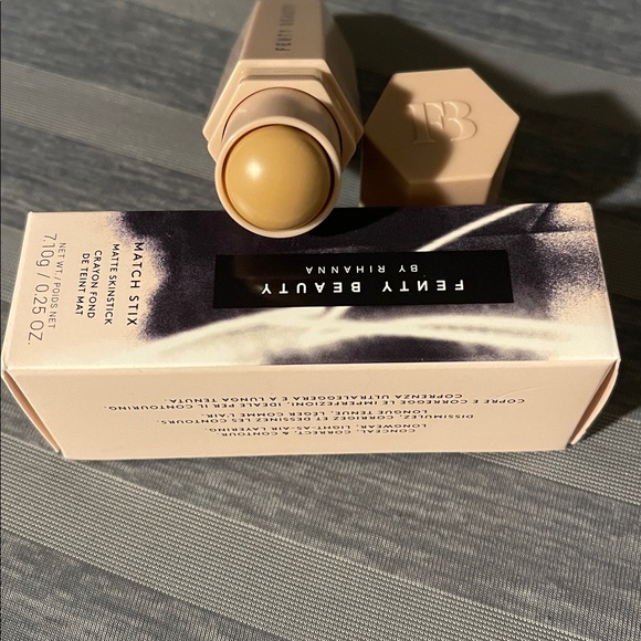 Fenty Soft Amber Match Stix Contour Skinstick - Picture 4 of 6